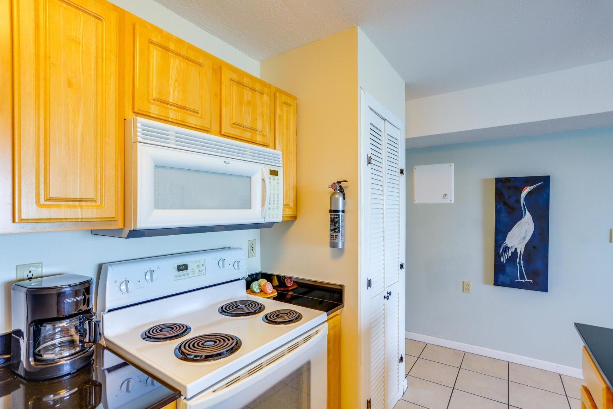 Waterfront Middle Bass Condo With Pool Access! Put-in-Bay Bagian luar foto