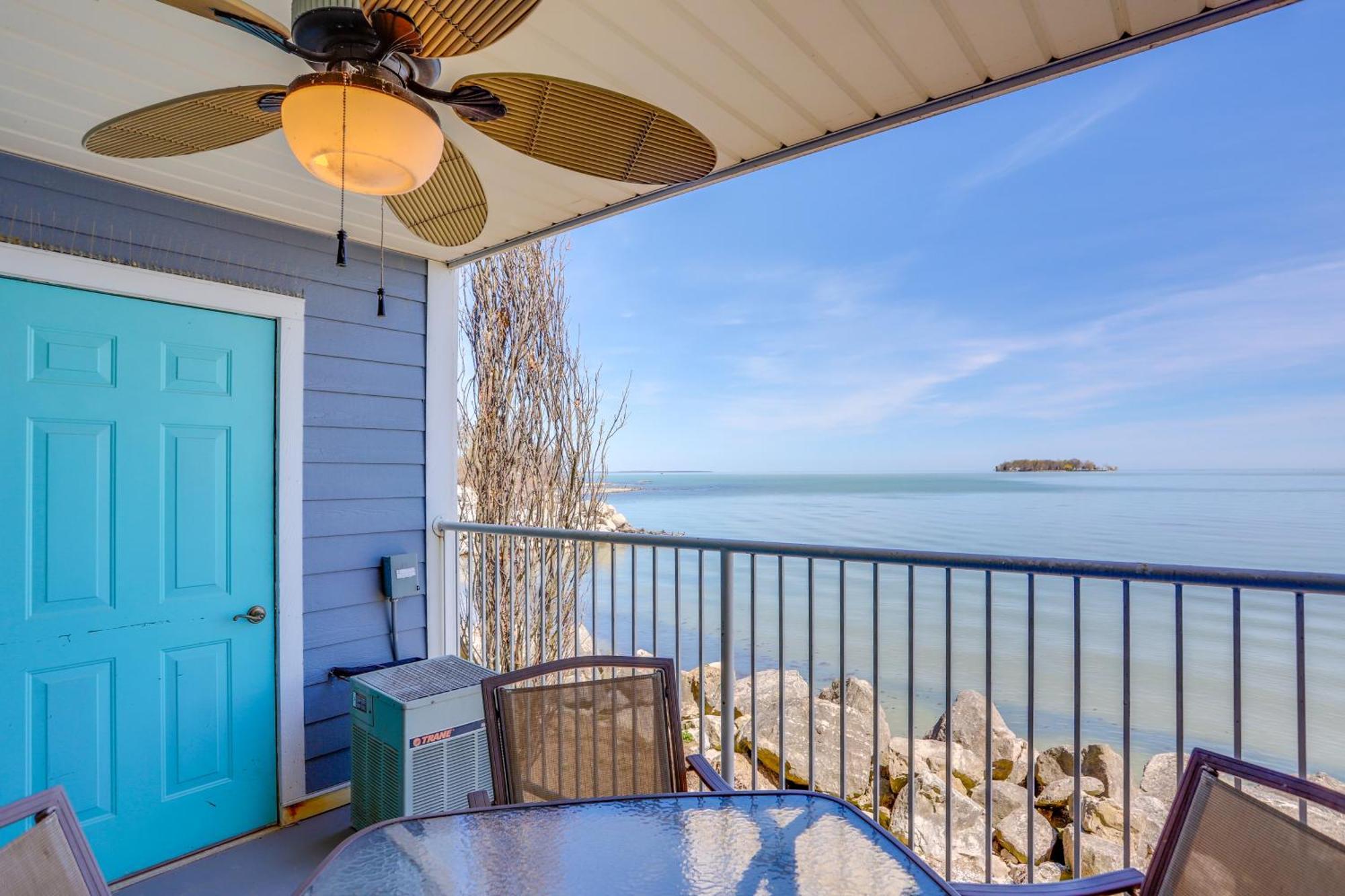 Waterfront Middle Bass Condo With Pool Access! Put-in-Bay Bagian luar foto