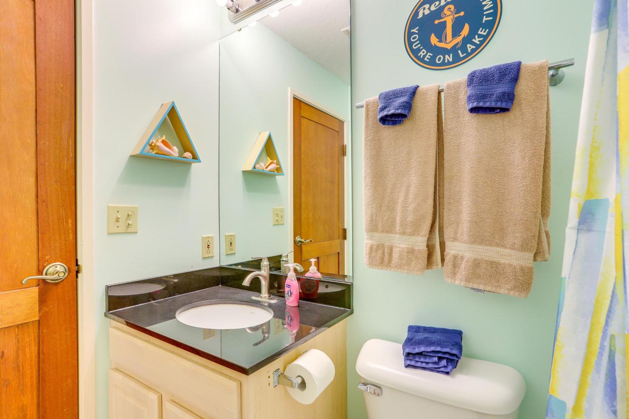 Waterfront Middle Bass Condo With Pool Access! Put-in-Bay Bagian luar foto