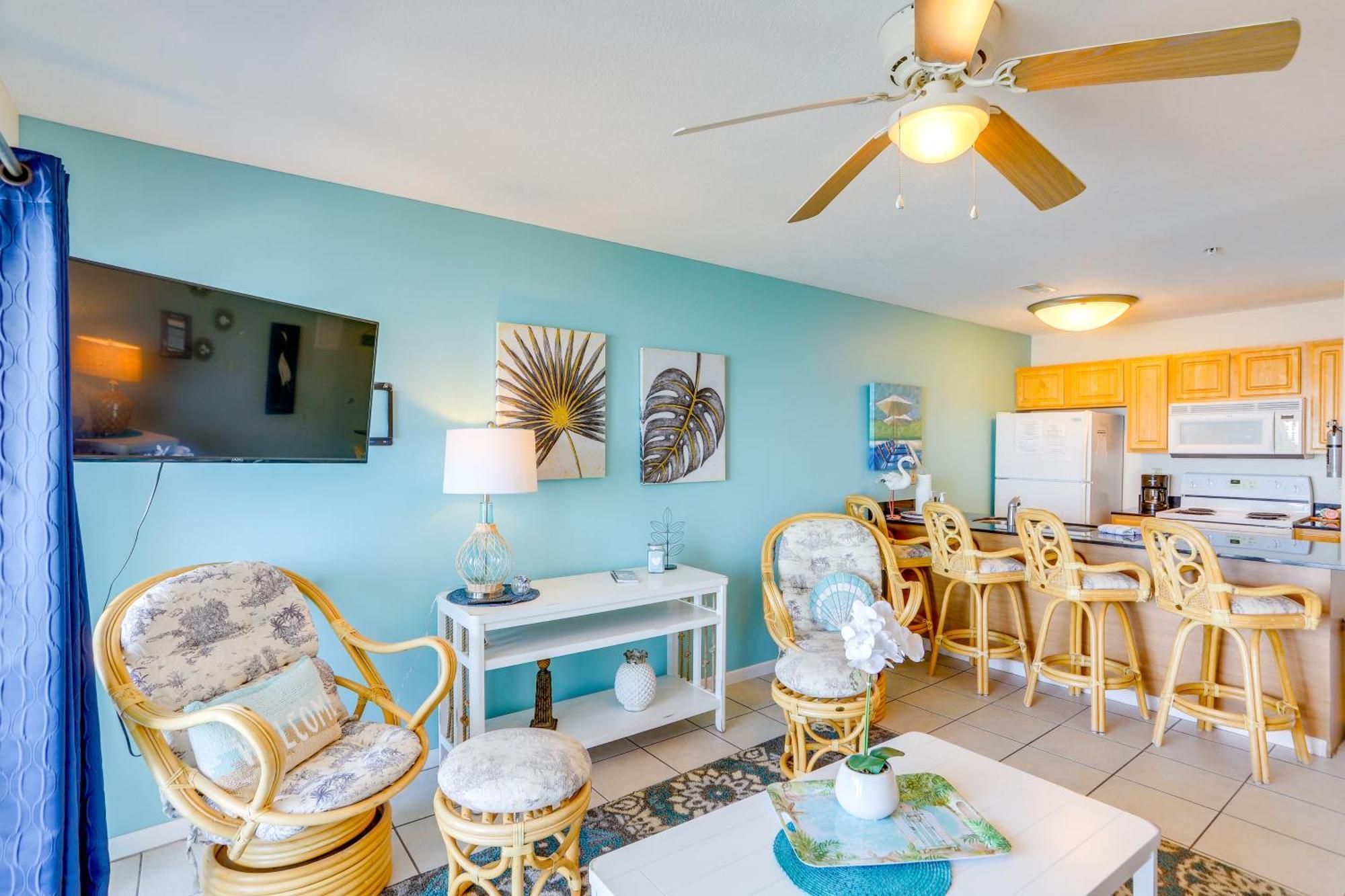 Waterfront Middle Bass Condo With Pool Access! Put-in-Bay Bagian luar foto