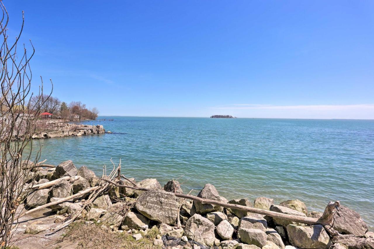 Waterfront Middle Bass Condo With Pool Access! Put-in-Bay Bagian luar foto
